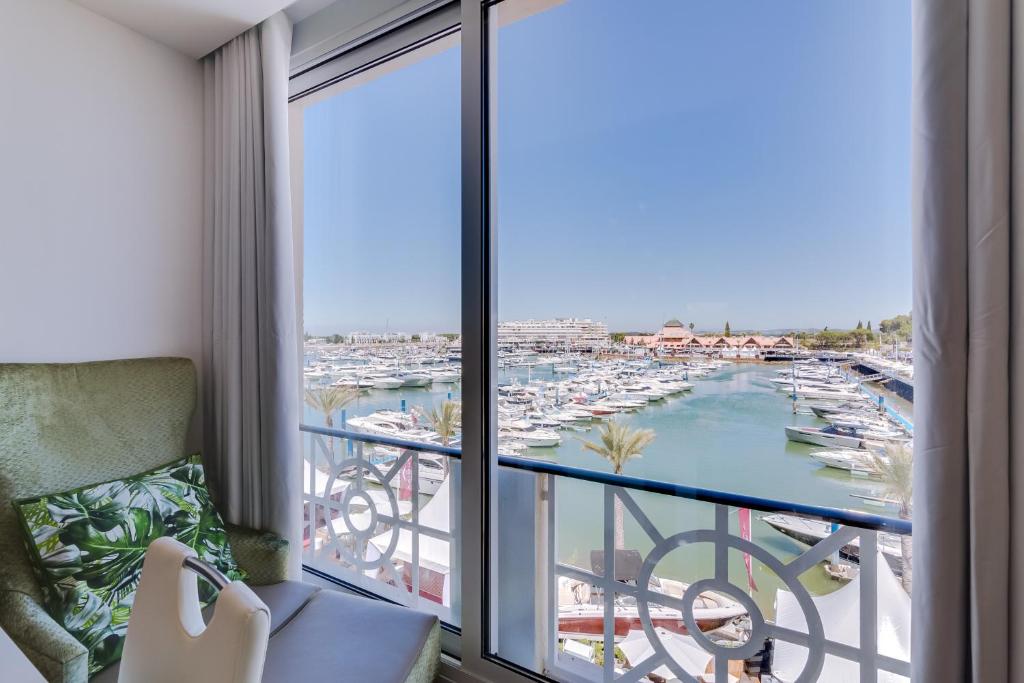 Appartement Gold Suites - Luxurious apartment - Sea view Av. da Marina, Marina Plaza, BLC, 2ºEsq Bloco C 8125-401 Vilamoura