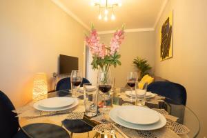 Golden Beach Apartment