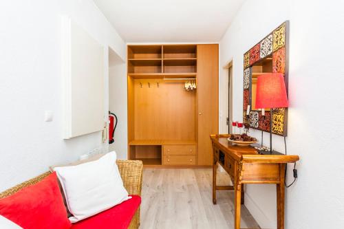 Gomes Freire Studio with Balcony