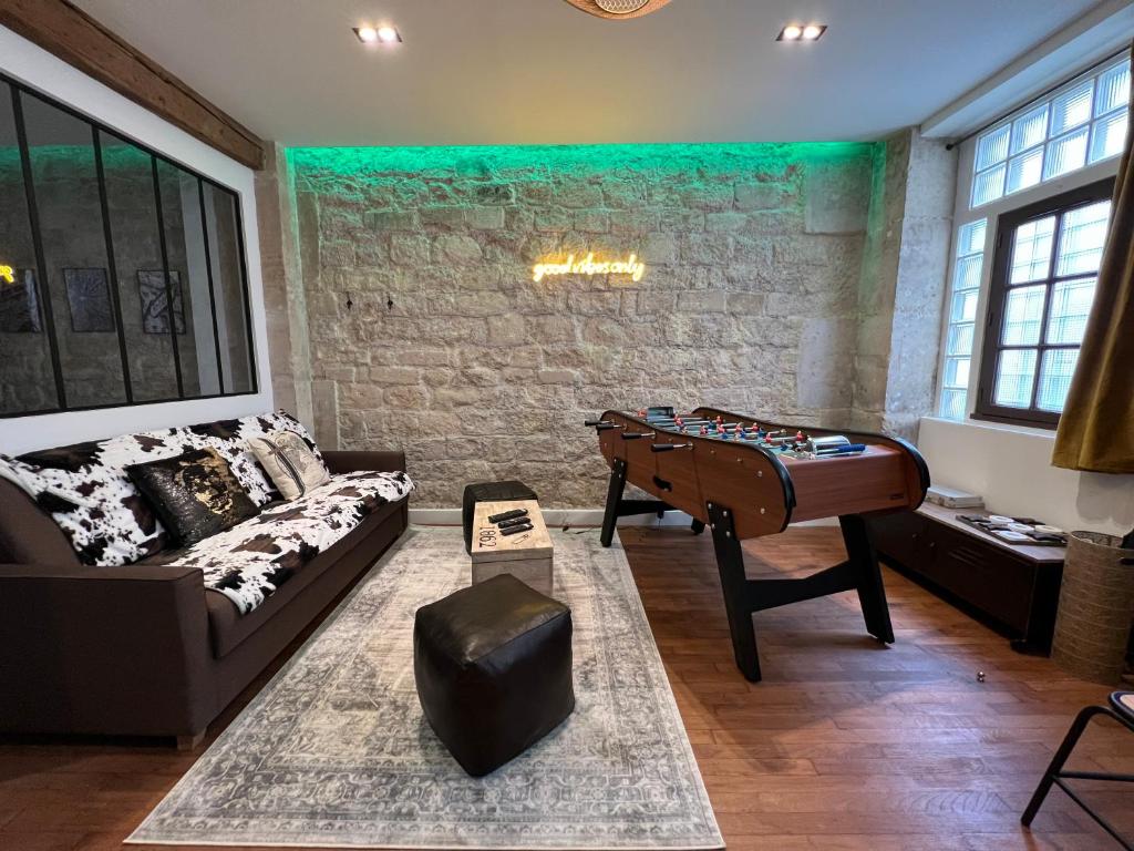 GOOD VIBES Luxurious Loft in Paris 11th, with AC & table football 14 Rue de Vaucouleurs, 75011 Paris