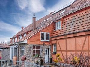 Gorgeous Apartment in Grundshagen with parking
