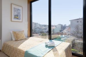 Gorgeous Bright Flat w/ Balcony