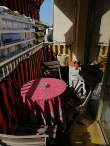 Appartement Grand 2 pièces Centre ville Antibes LE CONCORDE  4EME 8 Boulevard Albert 1er 06600 Antibes Provence-Alpes-Côte d\'Azur