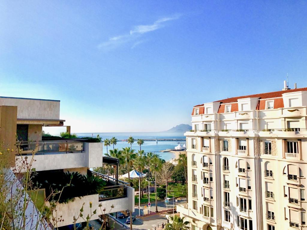 Appartement Grand 2 pieces Gray d'Albion 20 Rue des Serbes 06400 Cannes