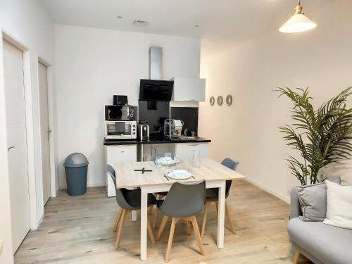 Grand appart duplex 6 pers gare wifi