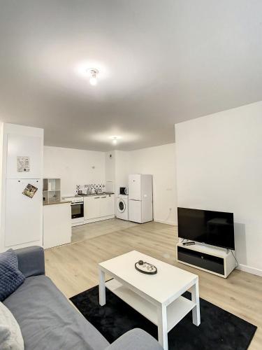 Grand Appart spacieux terrasse parking 2pers wifi