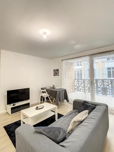 Grand Appart spacieux terrasse parking 2pers wifi
