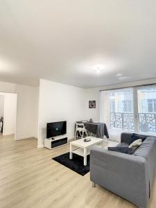 Grand Appart spacieux terrasse parking 2pers wifi