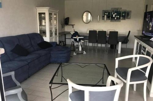 Grand appartement 2 minutes plage et commerces