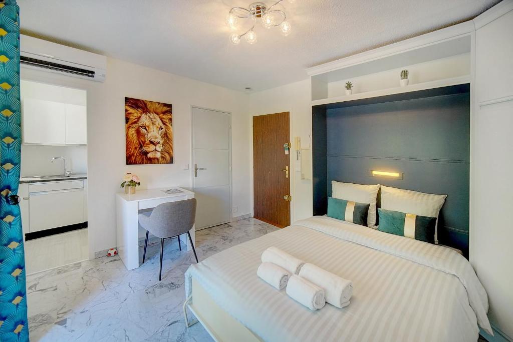 Grand appartement avec balcon et parking