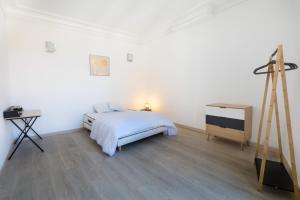 Appartement Grand appartement climatisé 3 chambres 6-8 pers 64 Avenue Albert 1er 34500 Béziers Languedoc-Roussillon