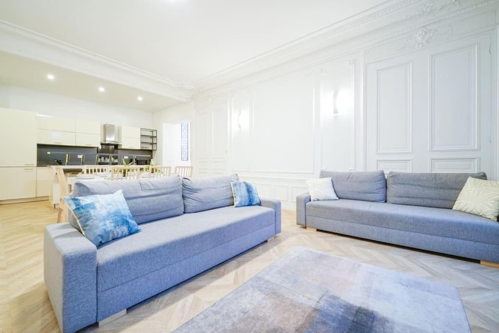 Appartement Grand appartement - Gare de Lyon 36 Avenue Daumesnil 75012 Paris