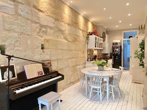 Grand Appartement Haussmanien de Standing avec Jacuzzi Terrasse et Parking en Hyper Centre