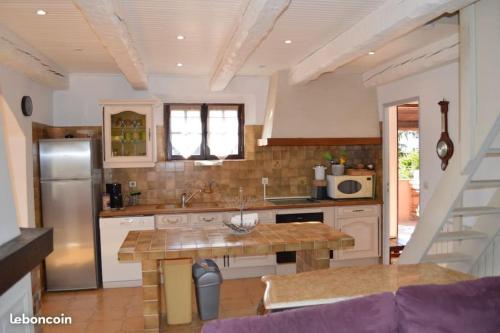 Grand Appartement (Haut de villa) proche de la mer