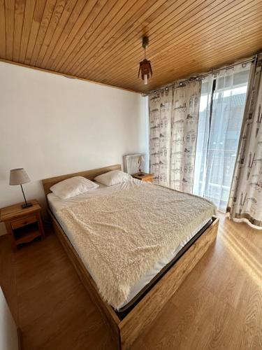 Grand appartement lumineux 53m², 3 pièces, 6 à 8 pers, centre station, pied pistes
