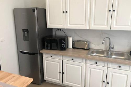 Grand appartement moderne tout équipé avec jardin