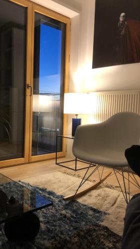 Grand appartement Paris, bord du Canal