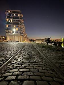Grand appartement Paris, bord du Canal