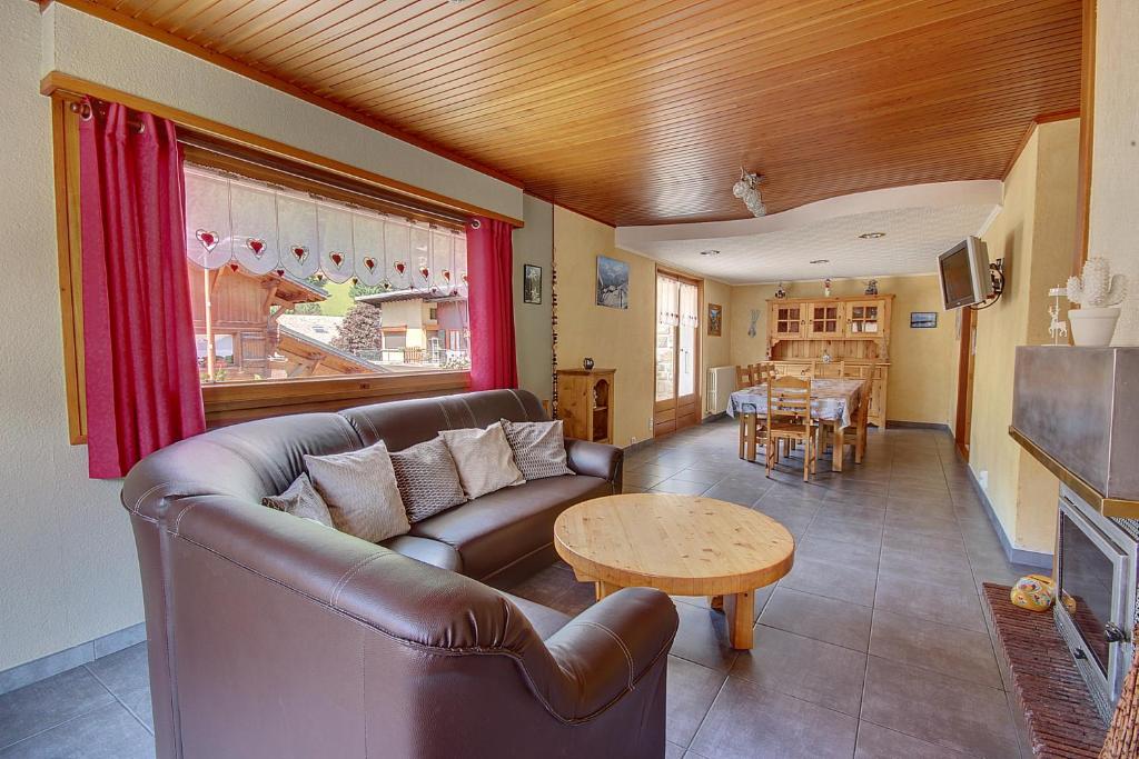 Appartement GRAND APPARTEMENT - PROCHE DES REMONTEE MECANIQUES - MORZINE - 10 personnes - OUTO la Plagne 802 74110 Morzine