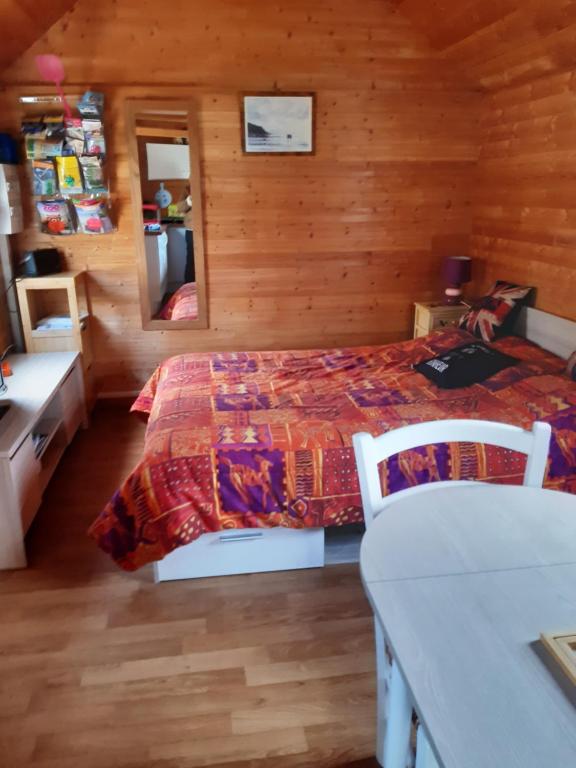 Grand appartement style loft bord de mer