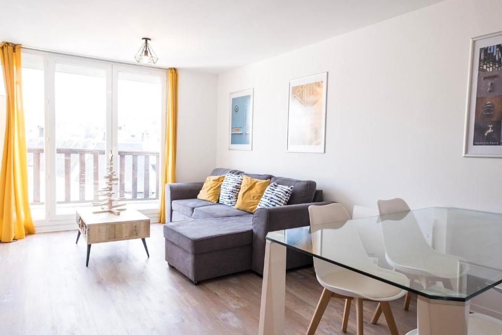 Appartement Grand appartement T2 avec Balcon et vue 3 Rue de la Fontaine 65200 Bagnères-de-Bigorre