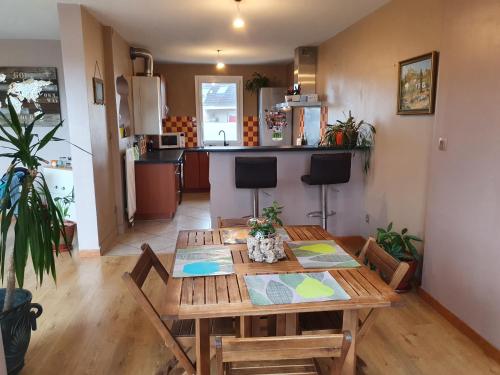 Grand appartement très calme parking et balcon