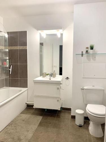 Grand F3 à 30mn de Paris - Terrasse + Parking privé