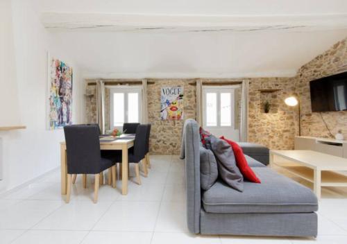 Grand Loft 3 PIECES 100m Vieux Port Cannes centre