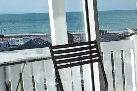 Grand loft de 60m2 très lumineux très belle vue sur mer