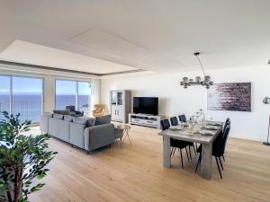 Grand Lux Apartment by MHM