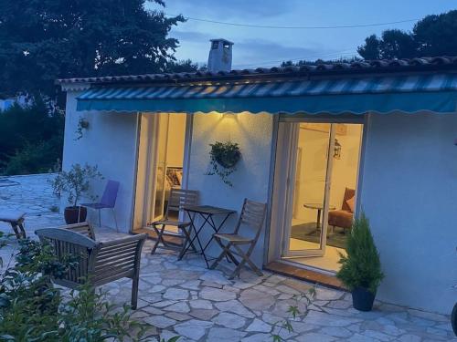 Grand Studio 30m avec jardin proche des plages