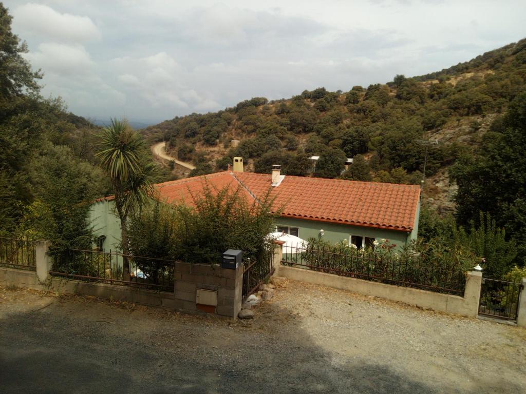 Appartement Grand studio 50M2 Vallée Heureuse 12 Route du Piton Vallée heureuse 66690 Sorède