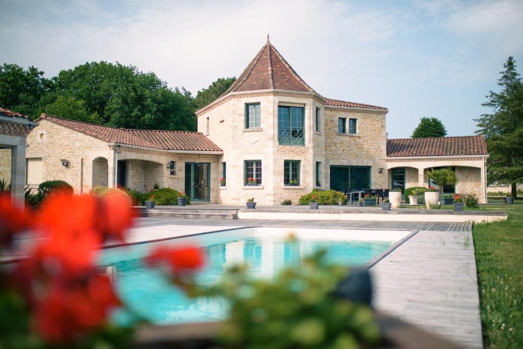 Grand studio 50M2 Vallée Heureuse
