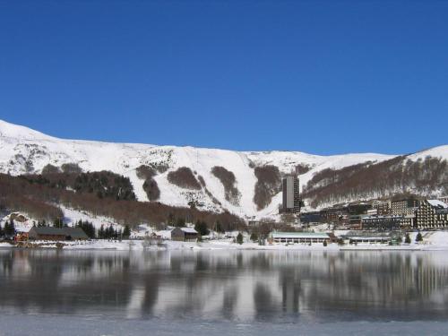 Grand studio 6 pers. Super Besse, Résidence ***