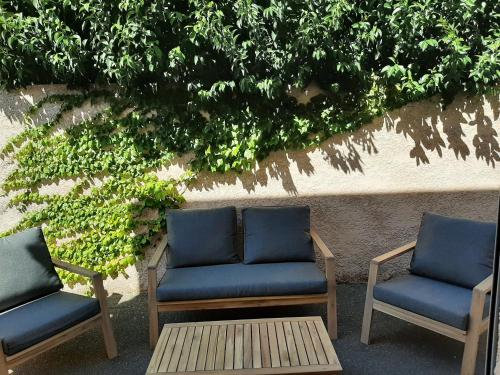 Grand studio, au calme, parking gratuit