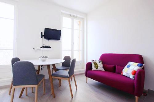 Grand studio au pied du panier