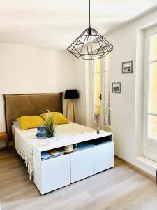 Appartement Grand studio au pied du panier 65 rue de la République 13002 Marseille Provence-Alpes-Côte d\'Azur