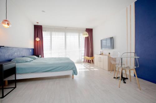 Grand studio avec climatisation, balcon proche gare centre ville