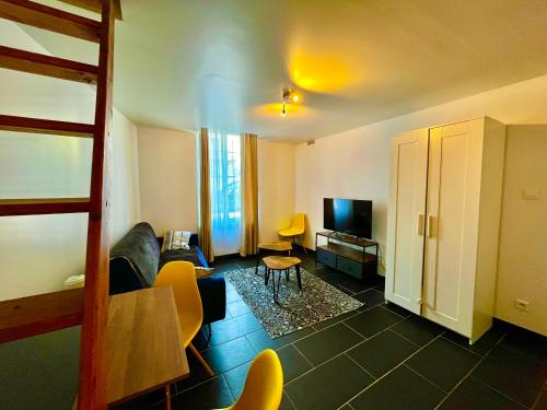 Grand studio avec mezzanine
