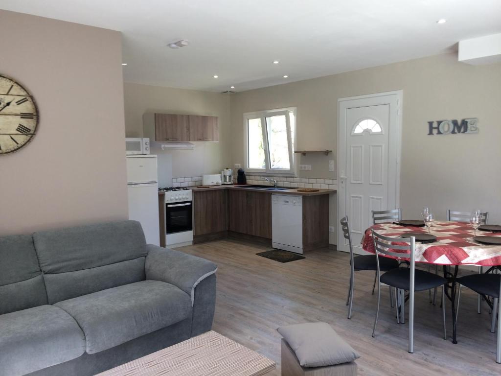 Grand studio avec mezzanine 45000 Orléans