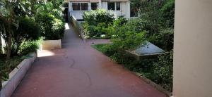 Grand studio Canal St Martin Paris