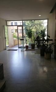 Grand studio Canal St Martin Paris