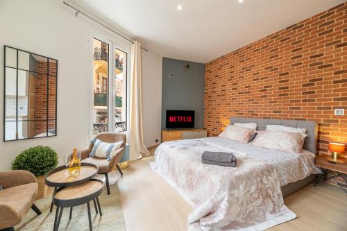 GRAND STUDIO CLIMATISE TRES PROCHE MONACO
