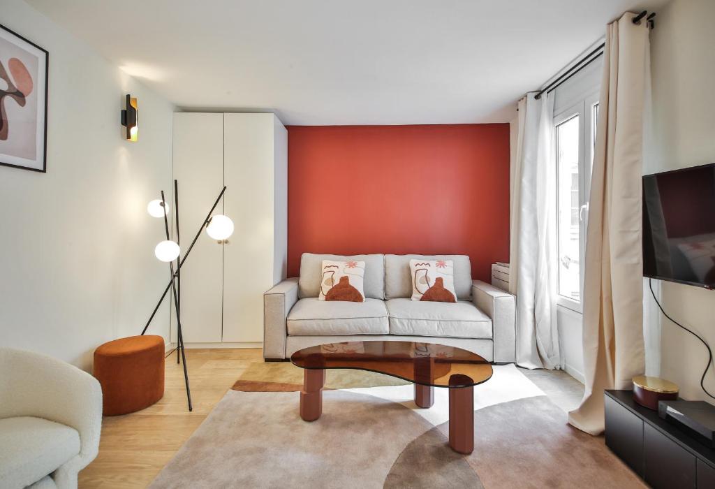 Appartement GRAND STUDIO#JARDIN LUXEMBOURG#NECKER#FullEquipped 2G 81 Rue de Sèvres 75006 Paris