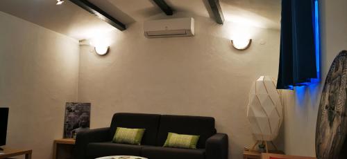 Grand studio