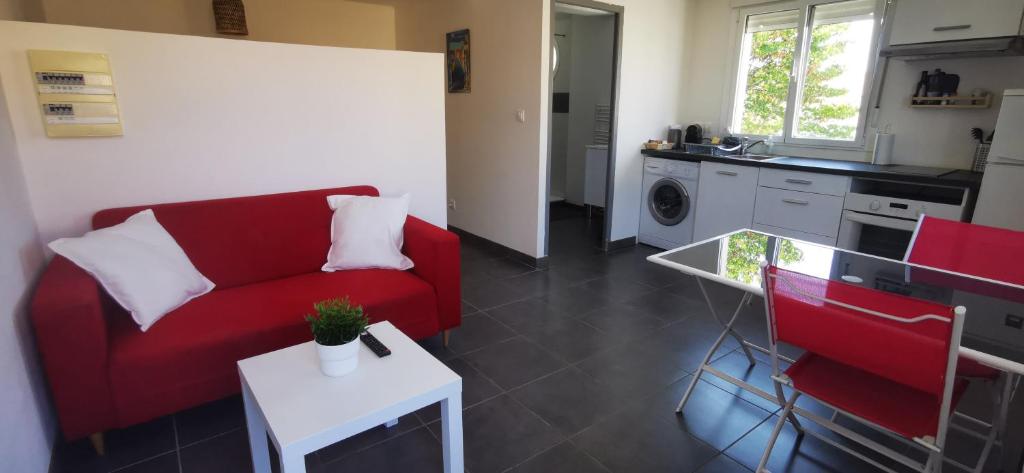 Appartement Grand studio lumineux 9 Rue Cantegril 34470 Pérols