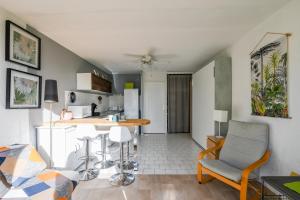 Grand Studio lumineux, piscine, quartier authentique