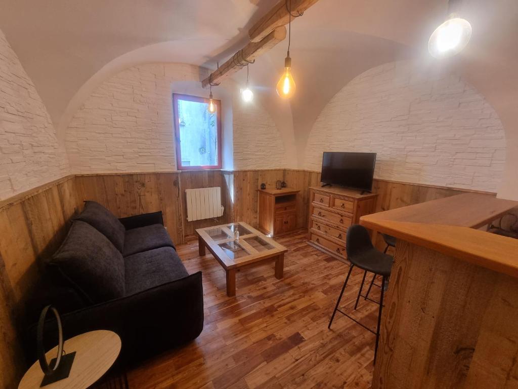 Grand studio plein centre 7 Rue Grenette, 04400 Barcelonnette