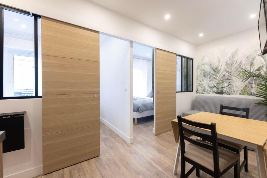 Grand studio Toulou Mourillon 83000 Toulon