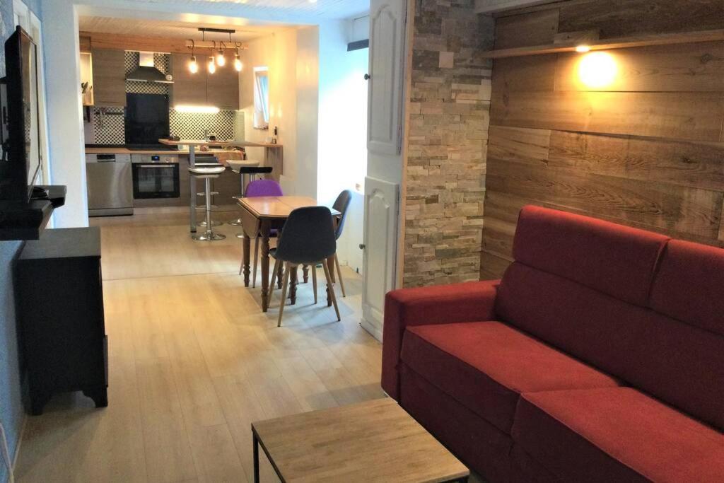 Appartement Grand T2 4 voyageurs tout confort 10 Rue Saint-Antoine 65110 Cauterets